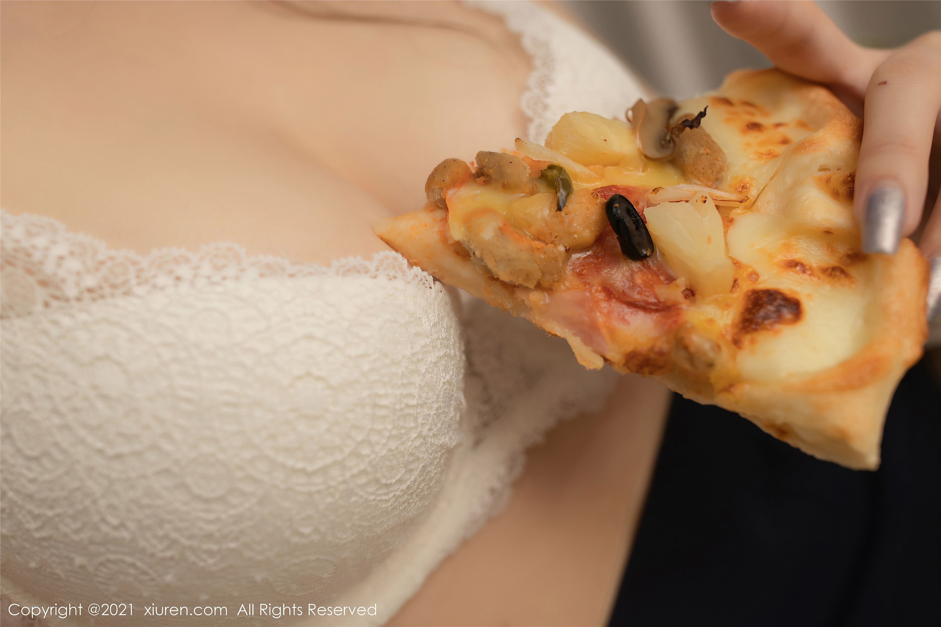 XiuRen秀人网  2021.03.26 No.3249 鱼子酱Fish